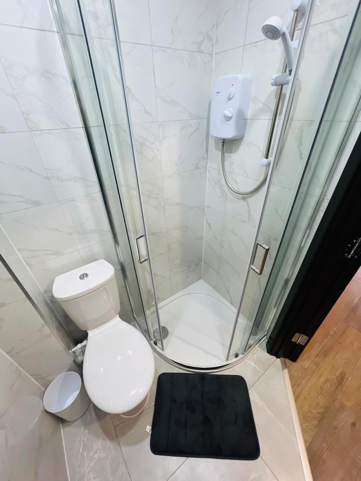 Caledonian House - Vibrant Vibe Apartment